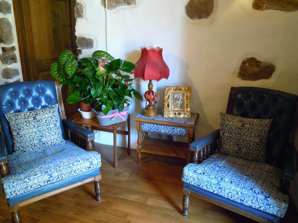 Casa Castori Bed & Breakfast Macomer Bagian luar foto