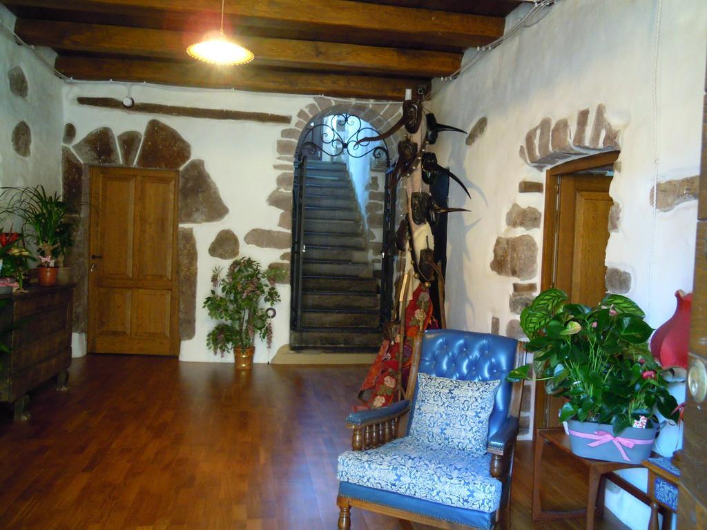 Casa Castori Bed & Breakfast Macomer Bagian luar foto