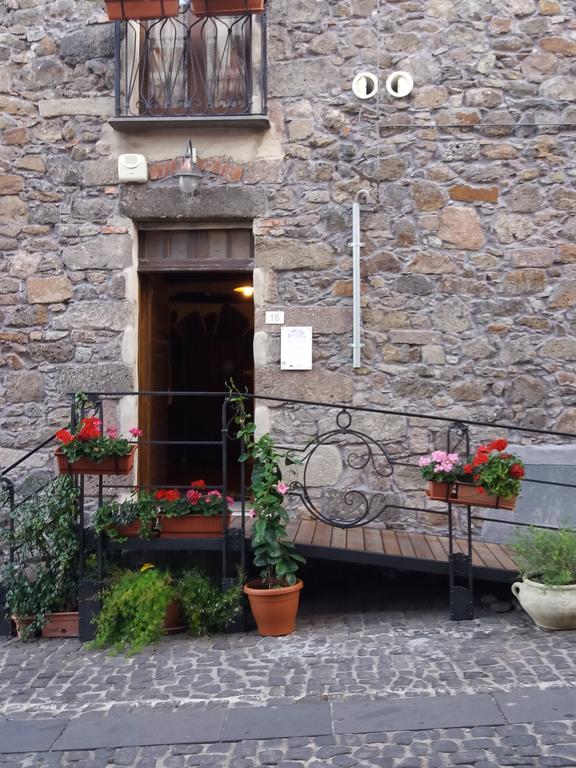 Casa Castori Bed & Breakfast Macomer Bagian luar foto